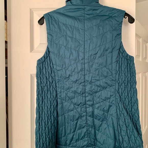 L.L. Bean Women’s Fleece-Lined Pimaloft Vest (New With Tags) - Picture 2 of 3